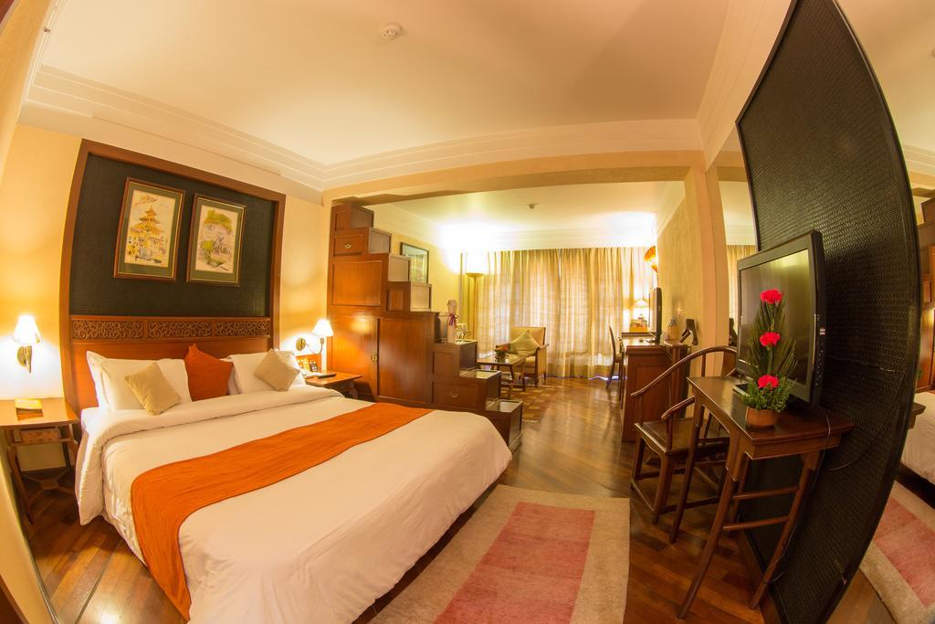 Hotel Shangri-La, Катманду Екстериор снимка