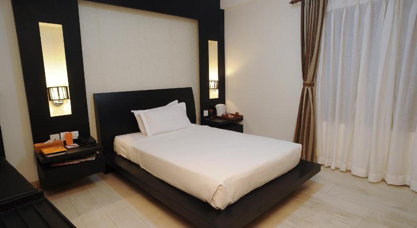 Hotel Shangri-La, Катманду Екстериор снимка