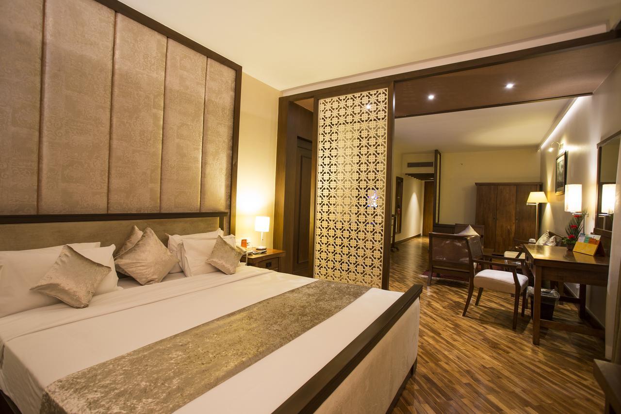 Hotel Shangri-La, Катманду Екстериор снимка