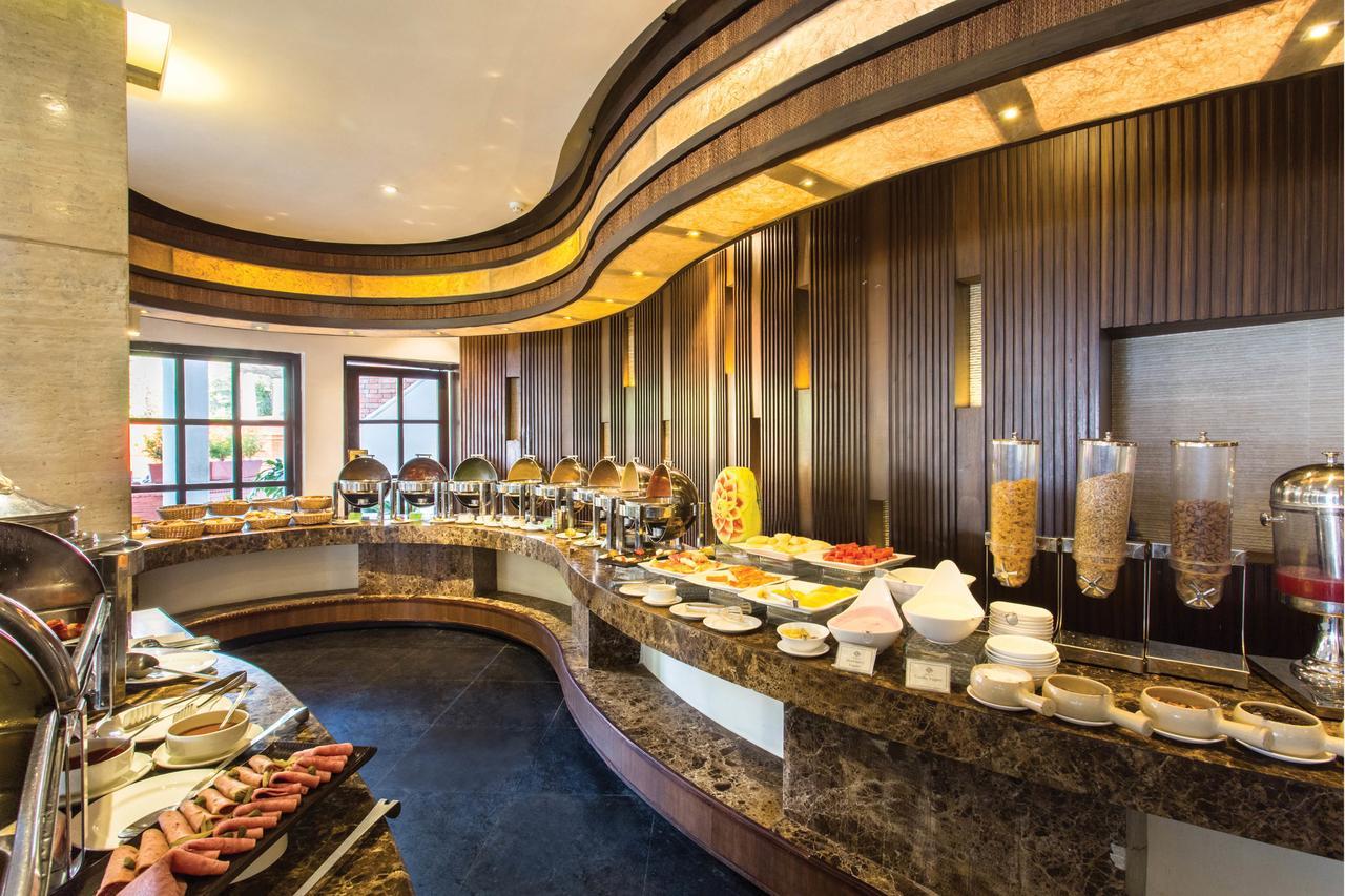 Hotel Shangri-La, Катманду Екстериор снимка