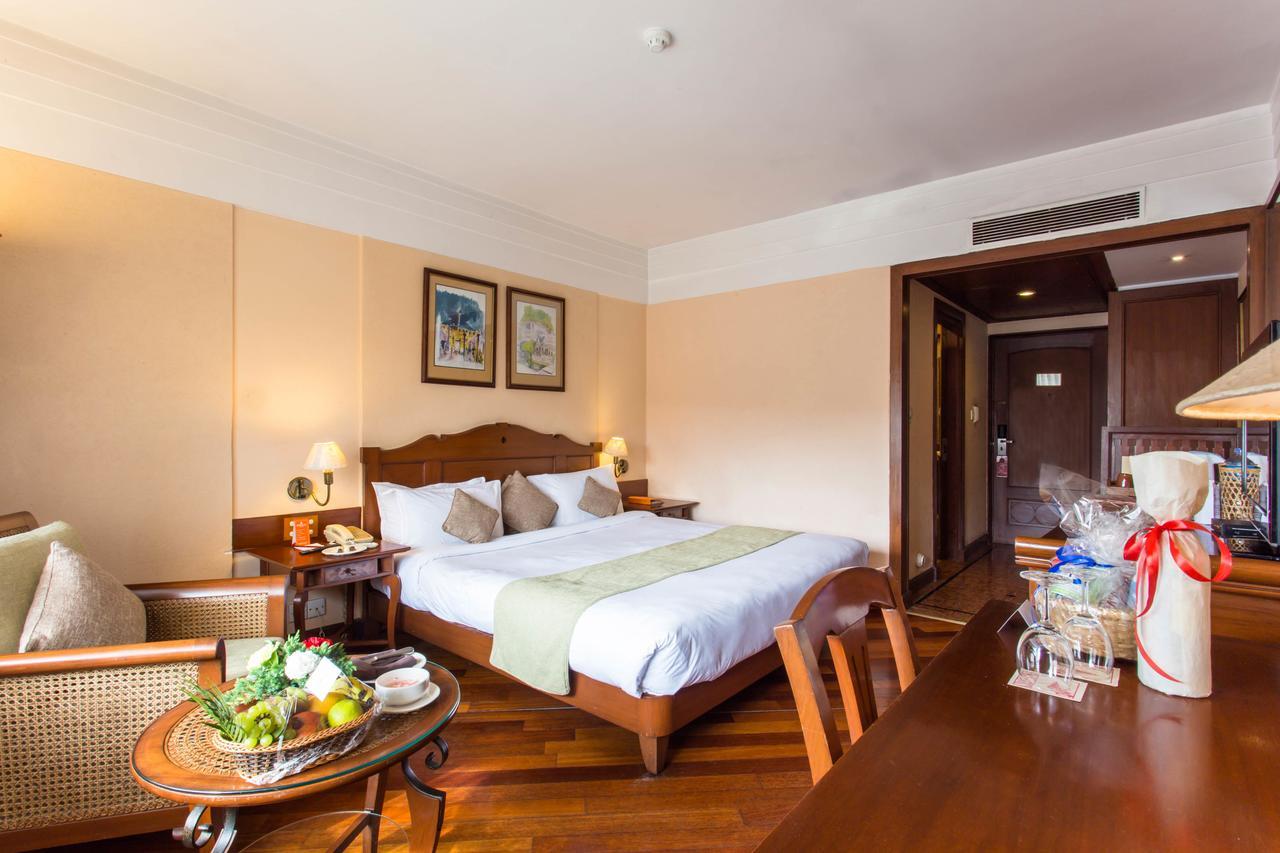 Hotel Shangri-La, Катманду Екстериор снимка
