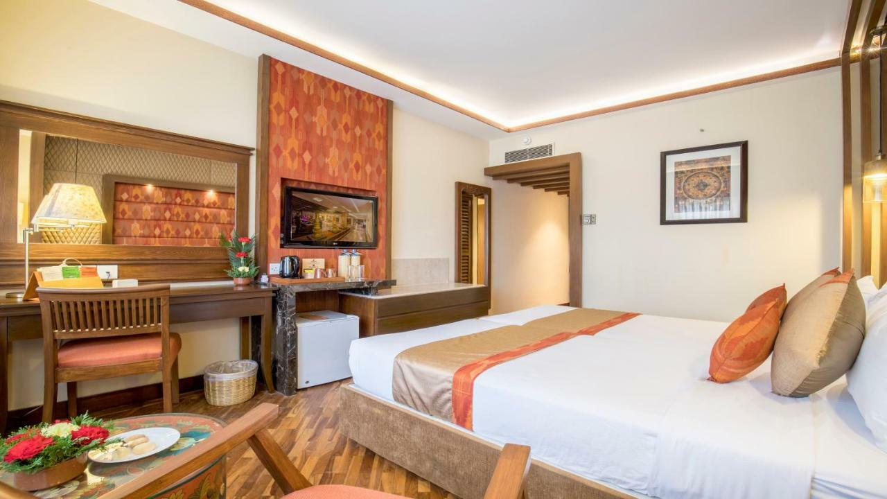 Hotel Shangri-La, Катманду Екстериор снимка